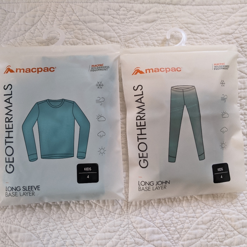 GEOTHERMALS Macpac clothing for 4 yo